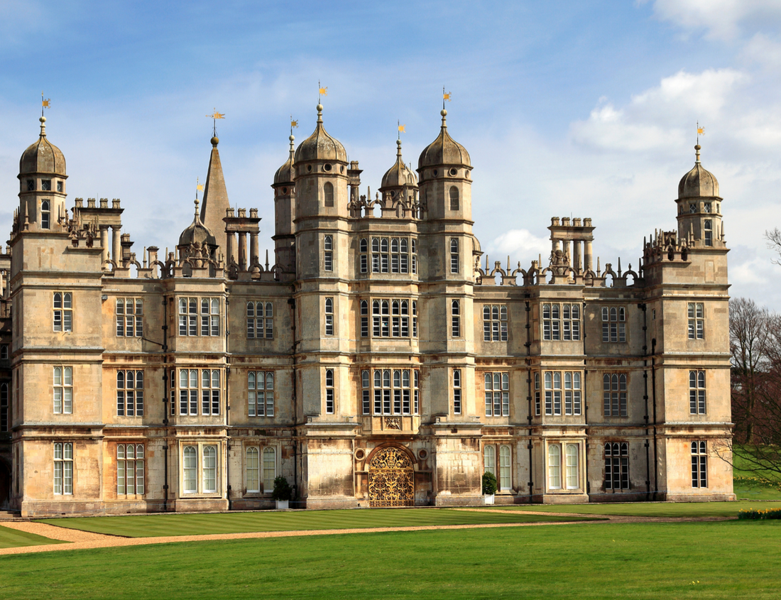 Old Money Wedding: What to Choose For An Old Money Wedding